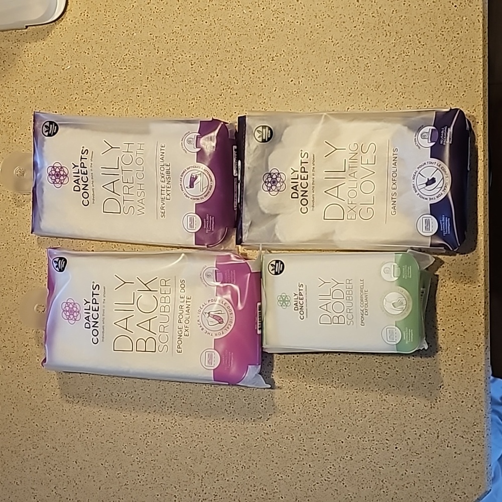 Daily Concepts Body & Back Scrubber, Exfoliating Gloves, & Stretch Washcloth
